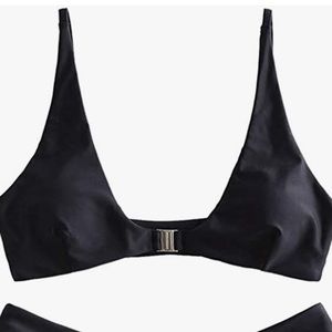 Black front clasp bikini TOP